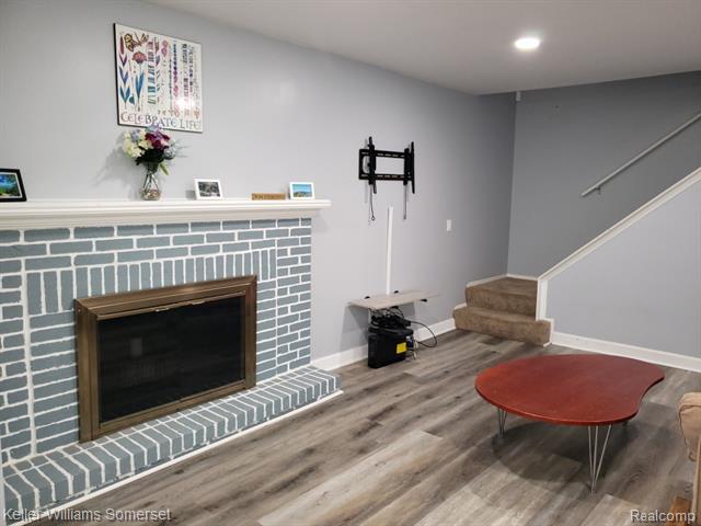 Builiding view four for 38844 Golfview, Clinton Township, MI. 48038