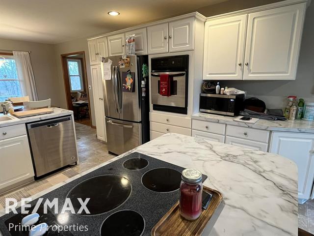 Builiding view seventeen for 4121 Thom, Columbiaville, MI. 48421