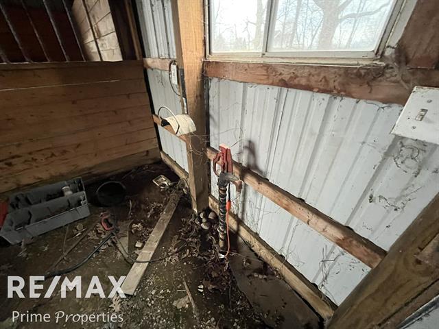 Builiding view thirty one for 4121 Thom, Columbiaville, MI. 48421