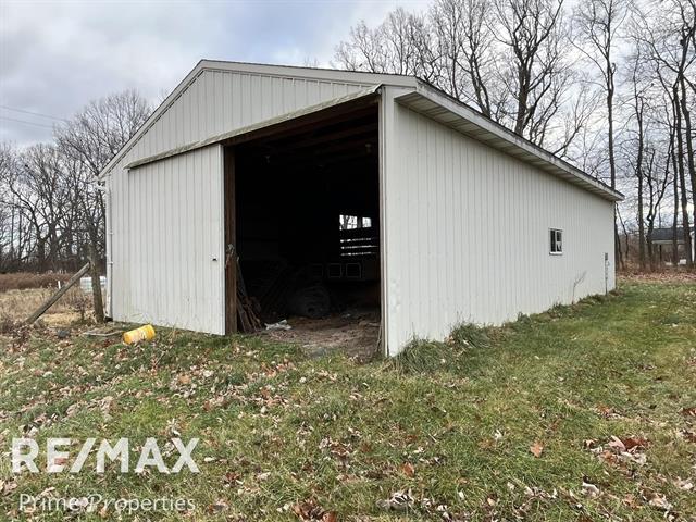 Builiding view twenty four for 4121 Thom, Columbiaville, MI. 48421