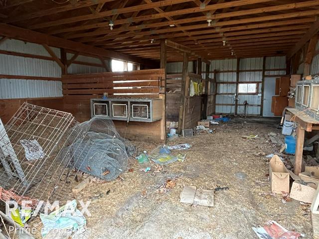 Builiding view twenty nine for 4121 Thom, Columbiaville, MI. 48421