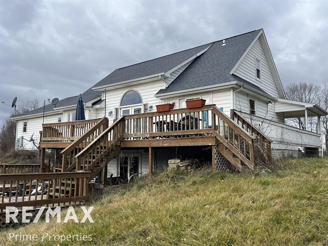 Builiding view two for 4121 Thom, Columbiaville, MI. 48421