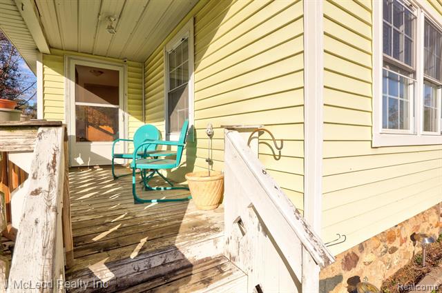 Builiding view five for 4618 Main, Millington, MI. 48746