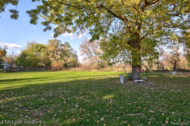 Builiding view forty four for 4618 Main, Millington, MI. 48746