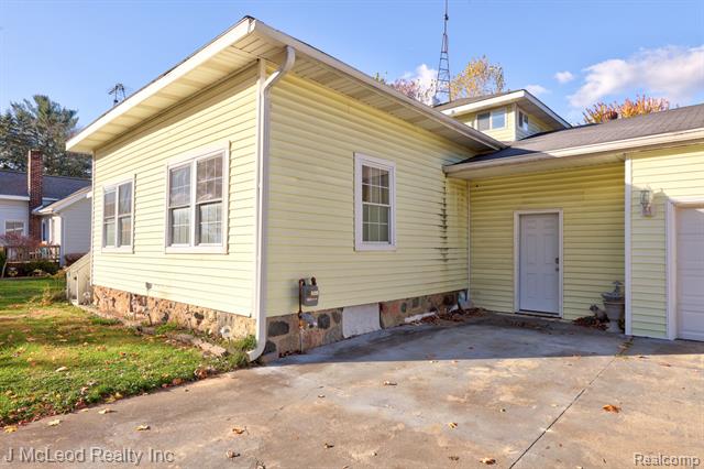 Builiding view three for 4618 Main, Millington, MI. 48746