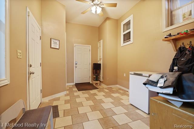 Builiding view twenty nine for 4618 Main, Millington, MI. 48746