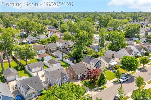 Builiding view thirty two for 1009 Harvard, Berkley, MI. 48072
