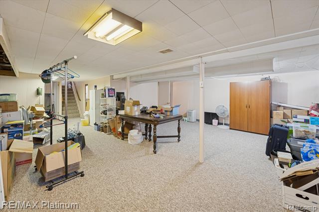 Builiding view sixteen for 707 Briarwood, Fenton, MI. 48430