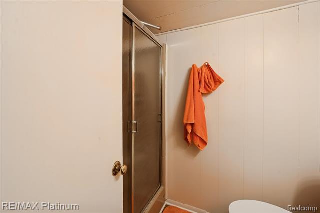 Builiding view twenty one for 707 Briarwood, Fenton, MI. 48430