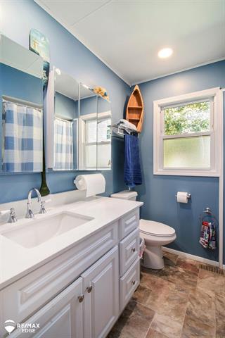 Builiding view eleven for 6175 Crabtree, Burton, MI. 48519