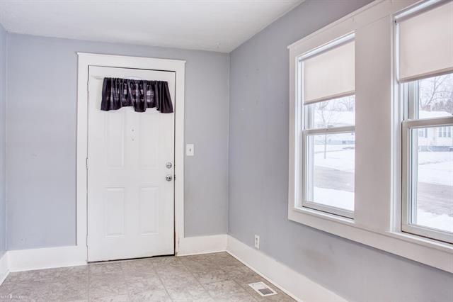 Builiding view eighteen for 1207 Broadway, Owosso, MI. 48867