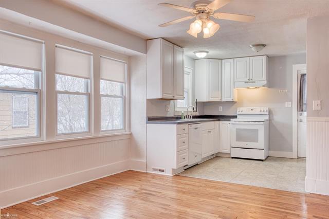 Builiding view seven for 1207 Broadway, Owosso, MI. 48867