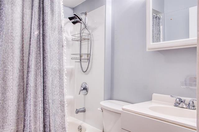 Builiding view sixteen for 1207 Broadway, Owosso, MI. 48867