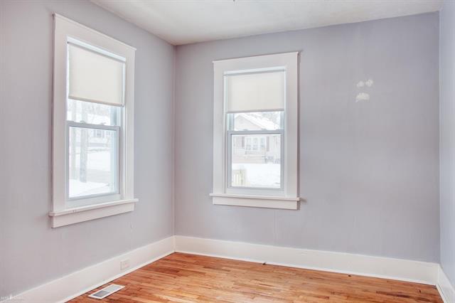 Builiding view ten for 1207 Broadway, Owosso, MI. 48867