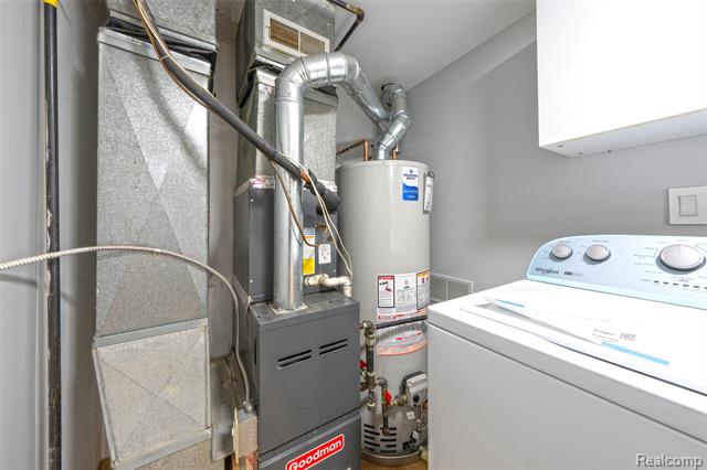 Builiding view nineteen for 50461 Bay Run, New Baltimore, MI. 48047