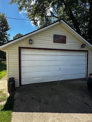 Builiding view nineteen for 284 Saint Clair, Romeo, MI. 48065