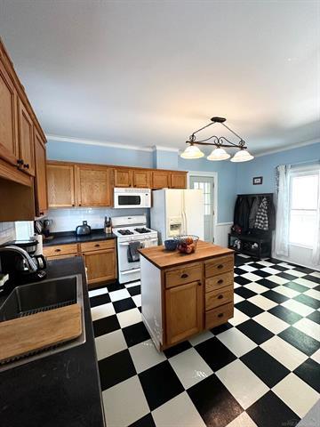 Builiding view seven for 284 Saint Clair, Romeo, MI. 48065