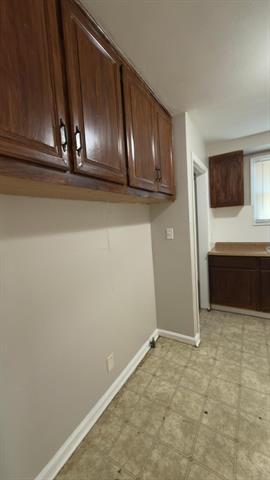 Builiding view nine for 10370 Britain, Detroit, MI. 48224