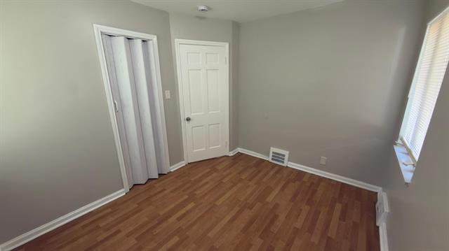 Builiding view seventeen for 10370 Britain, Detroit, MI. 48224