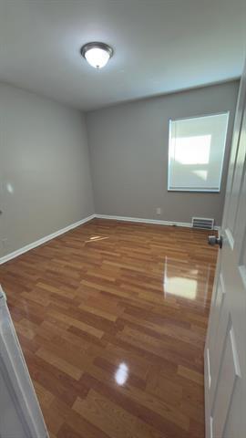 Builiding view six for 10370 Britain, Detroit, MI. 48224