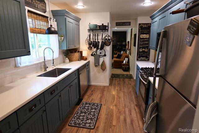 Builiding view eight for 1227 Jackson, Lapeer, MI. 48446