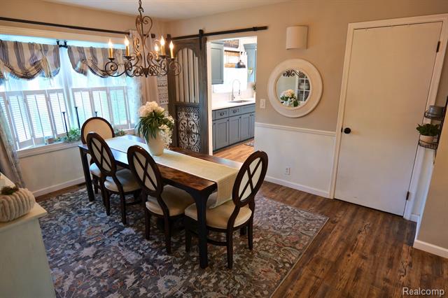 Builiding view five for 1227 Jackson, Lapeer, MI. 48446