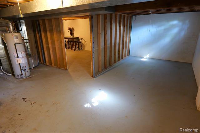 Builiding view twenty four for 1227 Jackson, Lapeer, MI. 48446