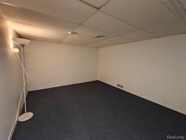 Builiding view fourteen for 3350 Heritage, Dearborn, MI. 48124