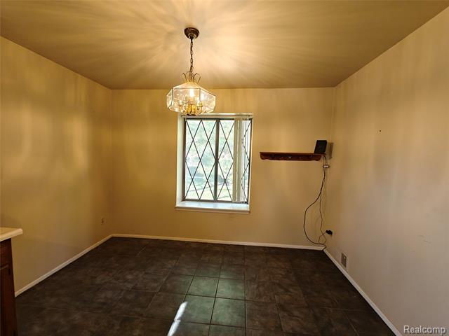 Builiding view two for 3350 Heritage, Dearborn, MI. 48124