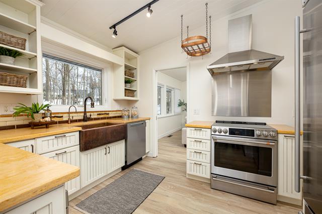 Builiding view eighteen for 4120 Woodland, Ann Arbor, MI. 48103