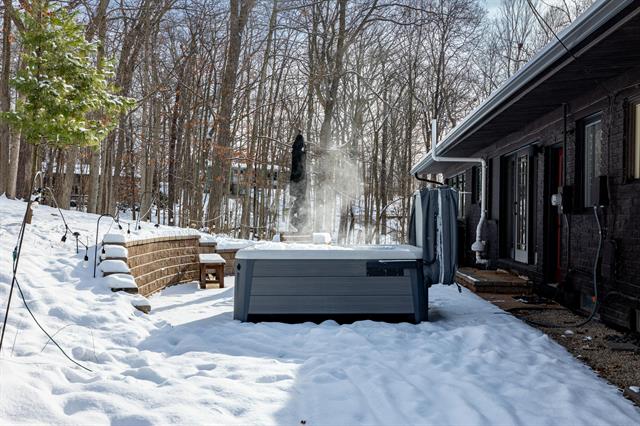 Builiding view forty eight for 4120 Woodland, Ann Arbor, MI. 48103