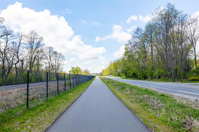 Builiding view sixty one for 4120 Woodland, Ann Arbor, MI. 48103