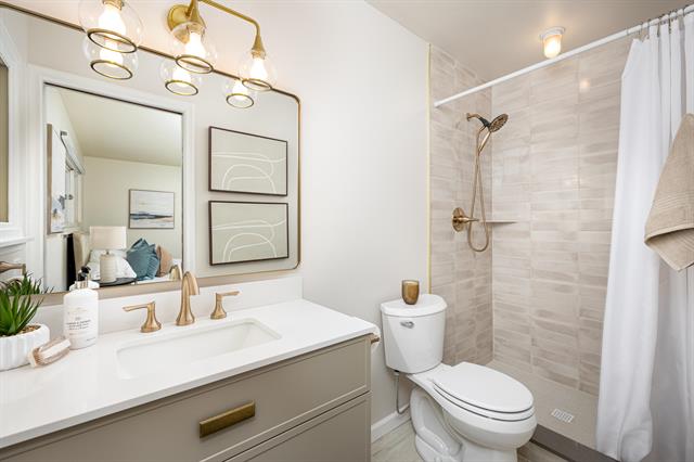 Builiding view thirty one for 4120 Woodland, Ann Arbor, MI. 48103