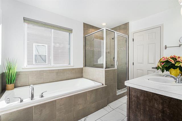 Builiding view eighteen for 8876 Creekway, Ypsilanti, MI. 48197