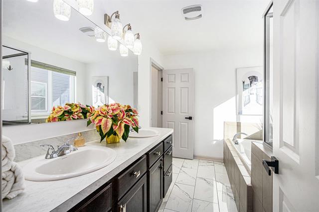 Builiding view sixteen for 8876 Creekway, Ypsilanti, MI. 48197