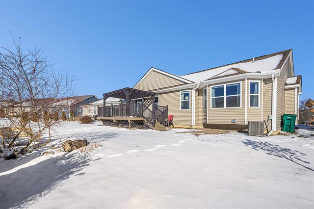 Builiding view twenty three for 8876 Creekway, Ypsilanti, MI. 48197