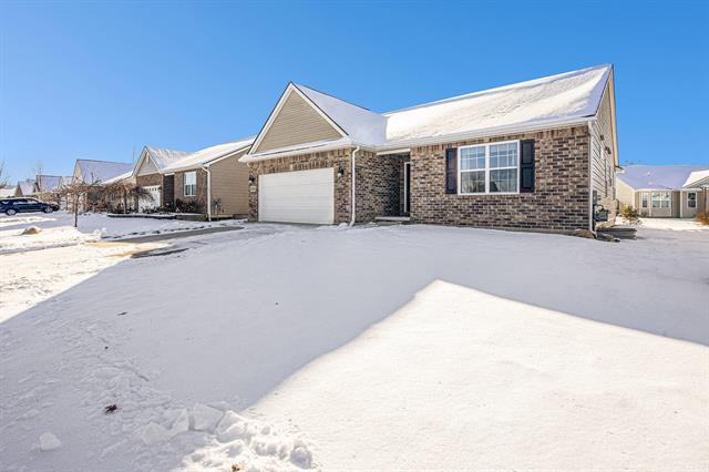 Builiding view twenty two for 8876 Creekway, Ypsilanti, MI. 48197