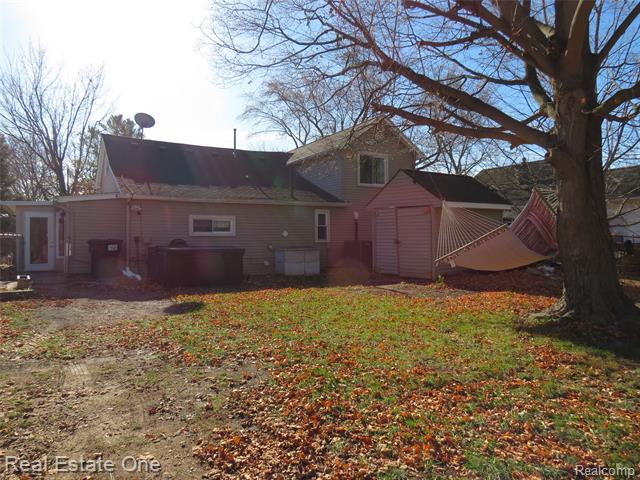 Builiding view three for 225 South, Fowlerville, MI. 48836