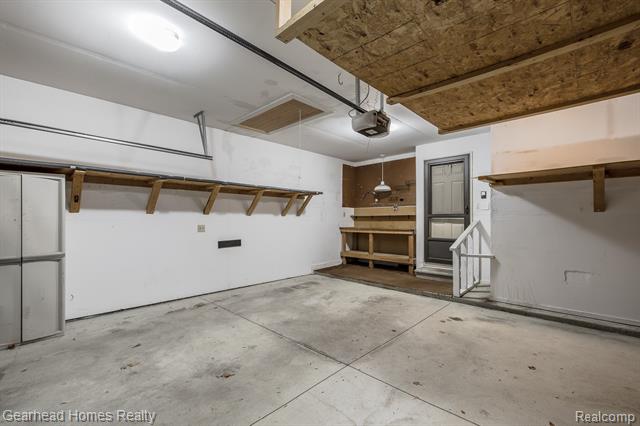 Builiding view forty three for 37660 Laurel Park, Livonia, MI. 48152