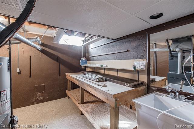 Builiding view forty two for 37660 Laurel Park, Livonia, MI. 48152