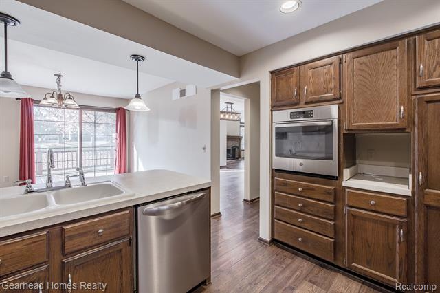 Builiding view sixteen for 37660 Laurel Park, Livonia, MI. 48152