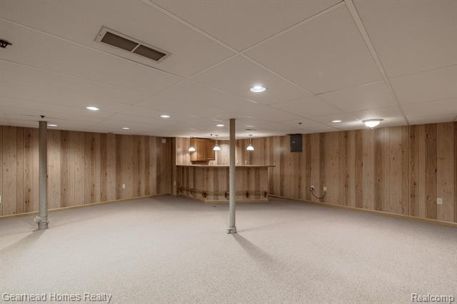 Builiding view thirty three for 37660 Laurel Park, Livonia, MI. 48152