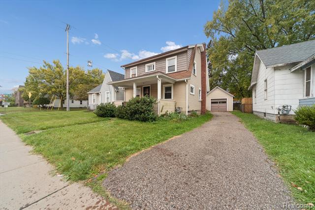 Builiding view two for 2340 Pennsylvania, Lansing, MI. 48910