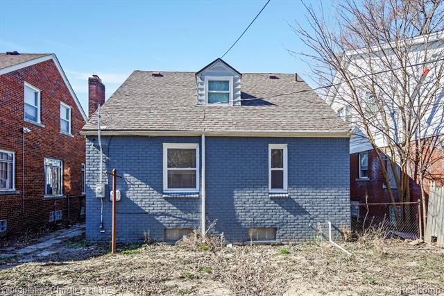 Builiding view seventeen for 11784 Outer, Detroit, MI. 48224