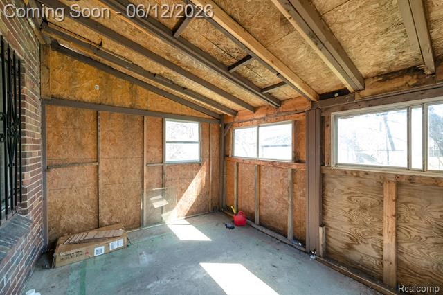 Builiding view eleven for 16580 Rutherford, Detroit, MI. 48235