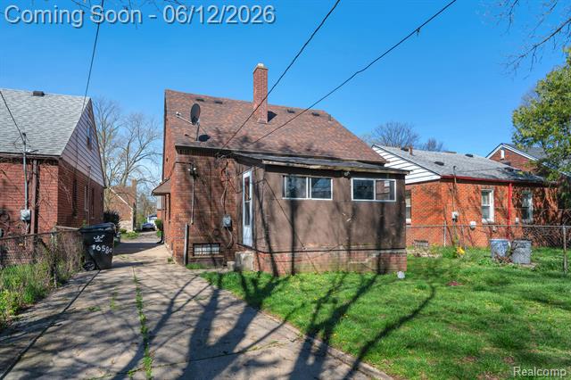 Builiding view nineteen for 16580 Rutherford, Detroit, MI. 48235