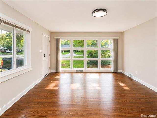 Builiding view four for 27700 Lexington, Southfield, MI. 48076