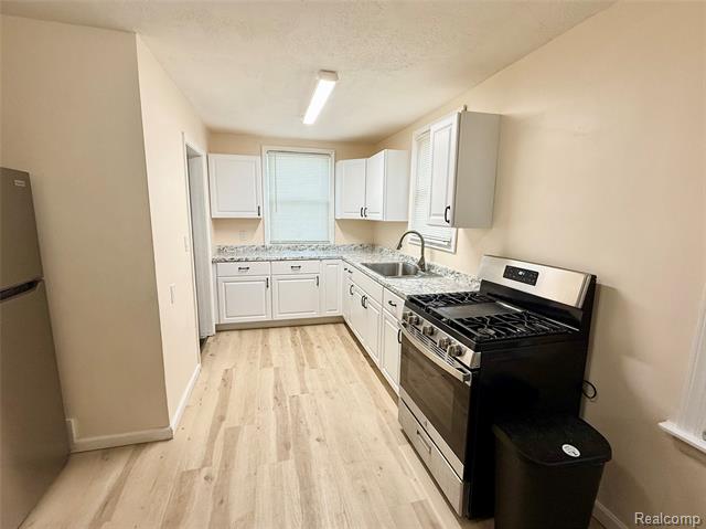 Builiding view seven for 8719 Canyon, Grosse Pointe, MI. 48236