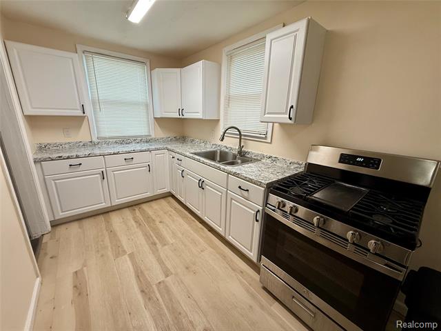 Builiding view ten for 8719 Canyon, Grosse Pointe, MI. 48236