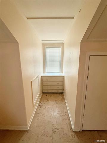 Builiding view twenty one for 8719 Canyon, Grosse Pointe, MI. 48236